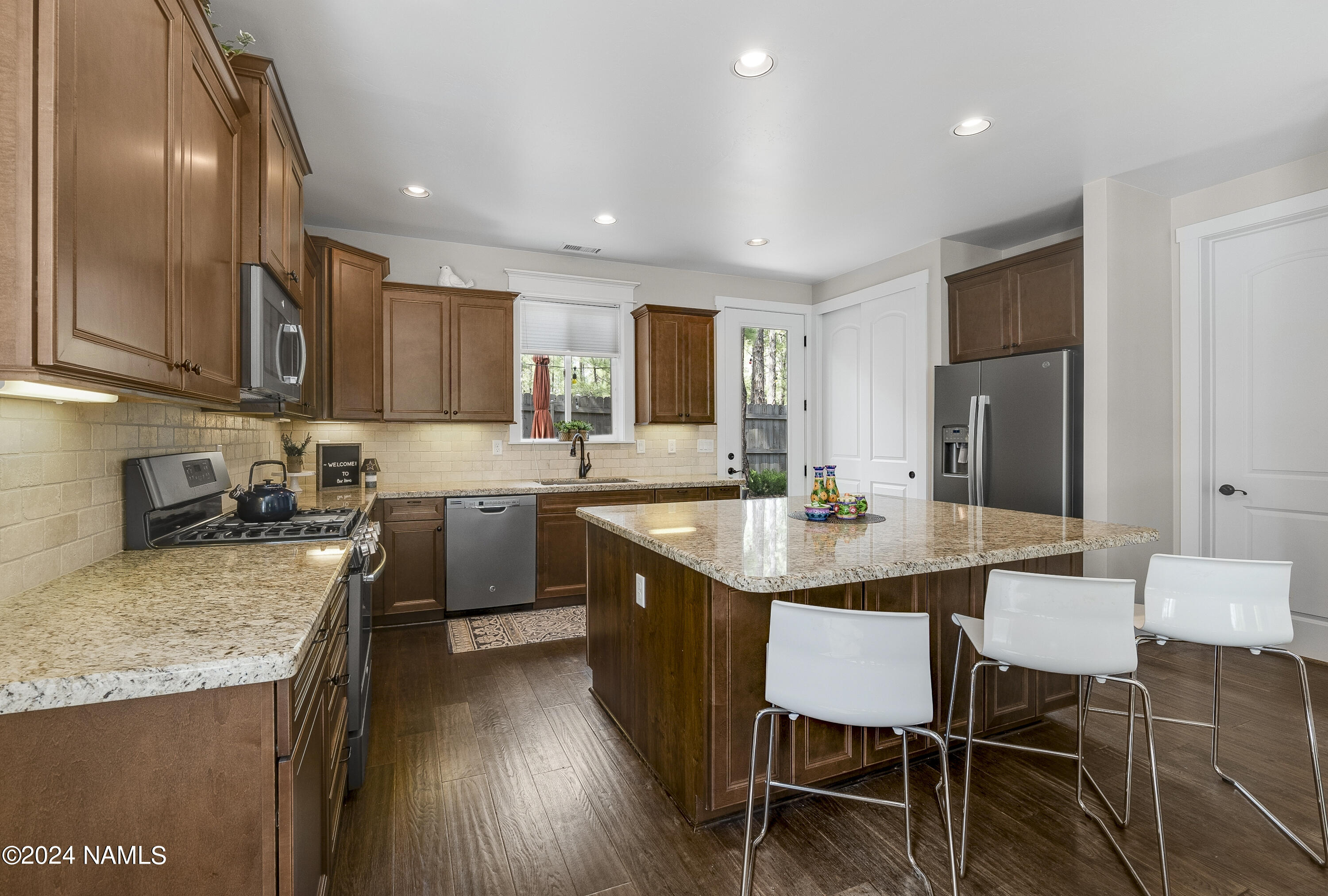 2824 W Pico Del Monte Cir Circle