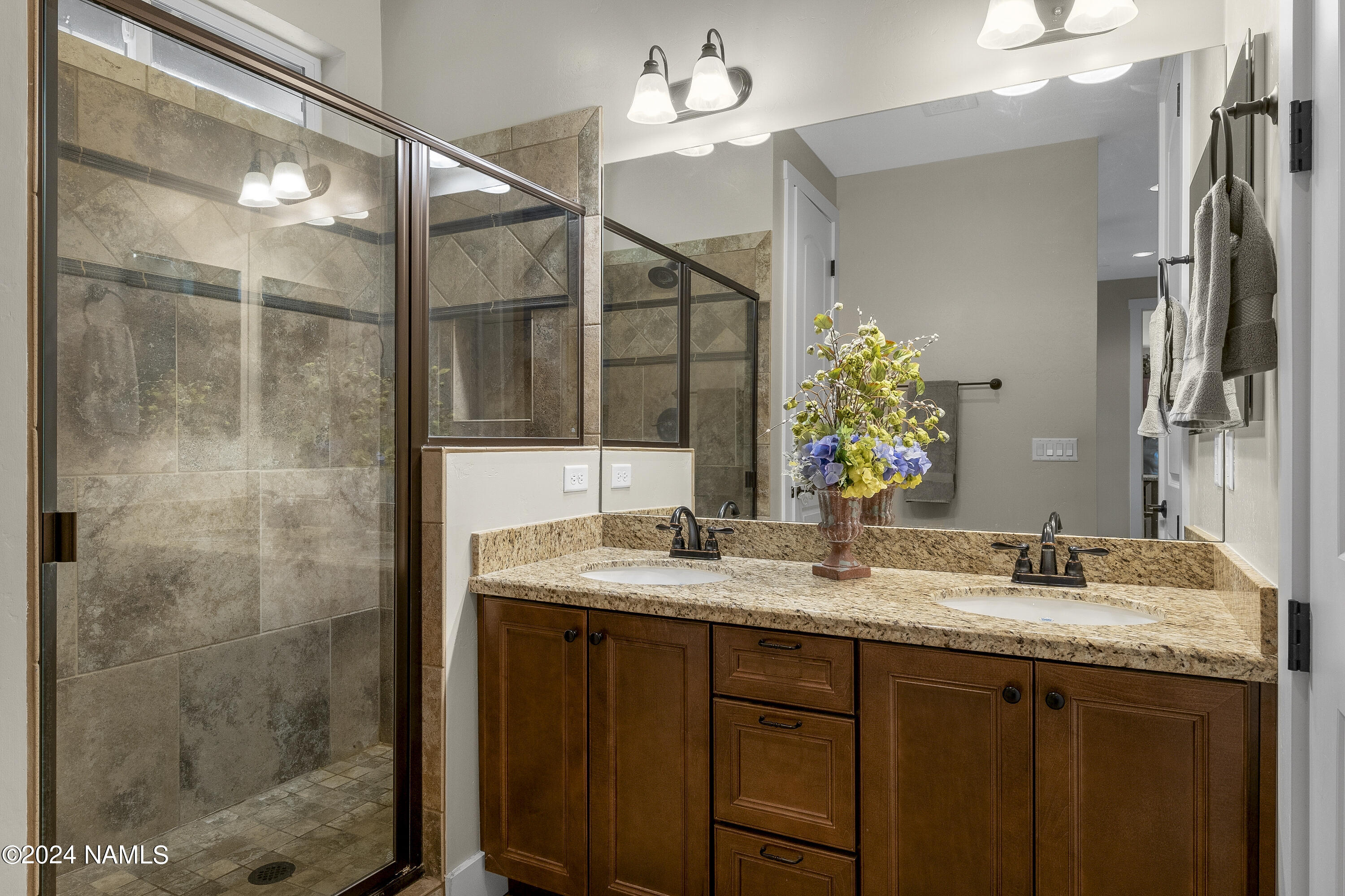 2824 W Pico Del Monte Cir Circle