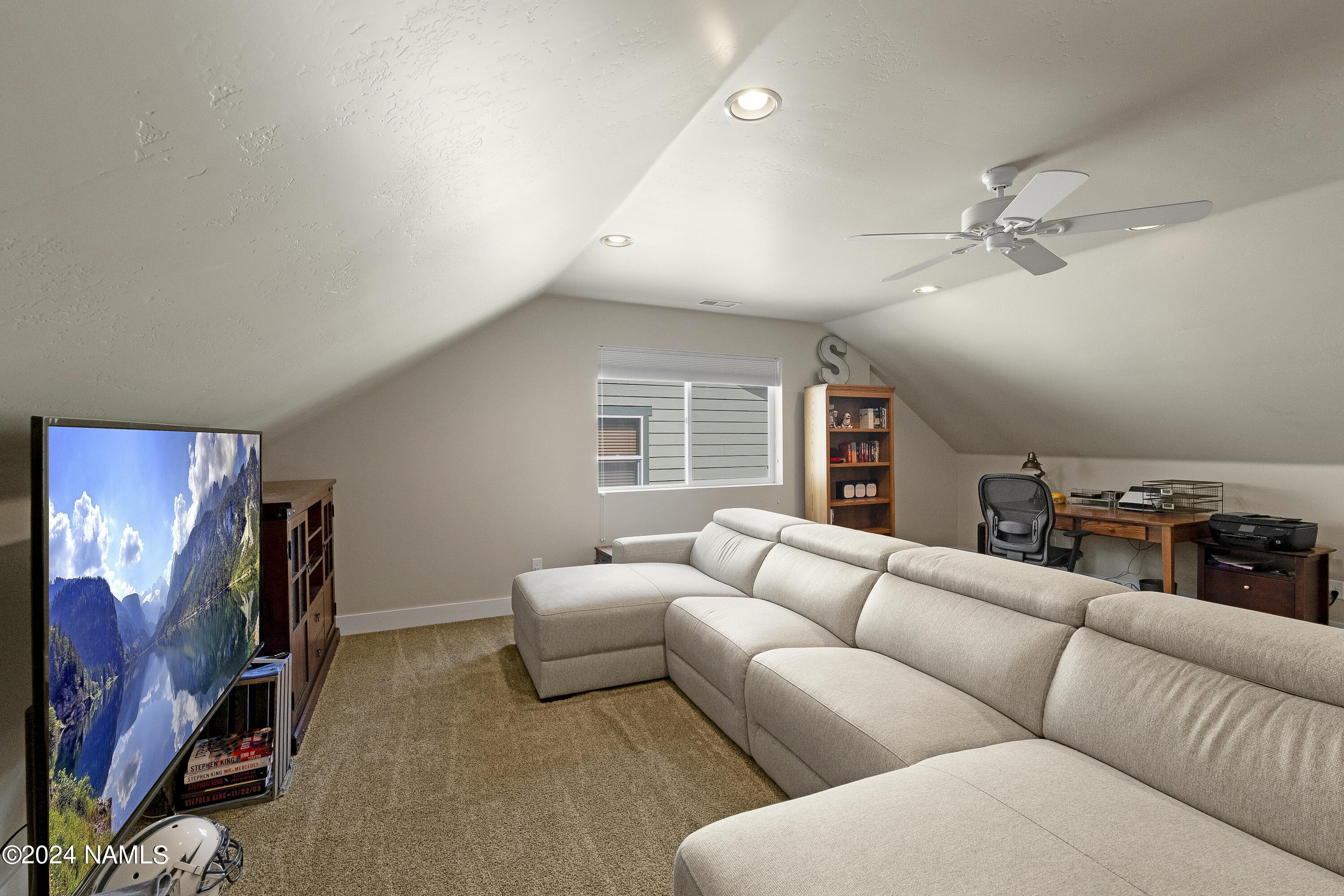 2824 W Pico Del Monte Cir Circle