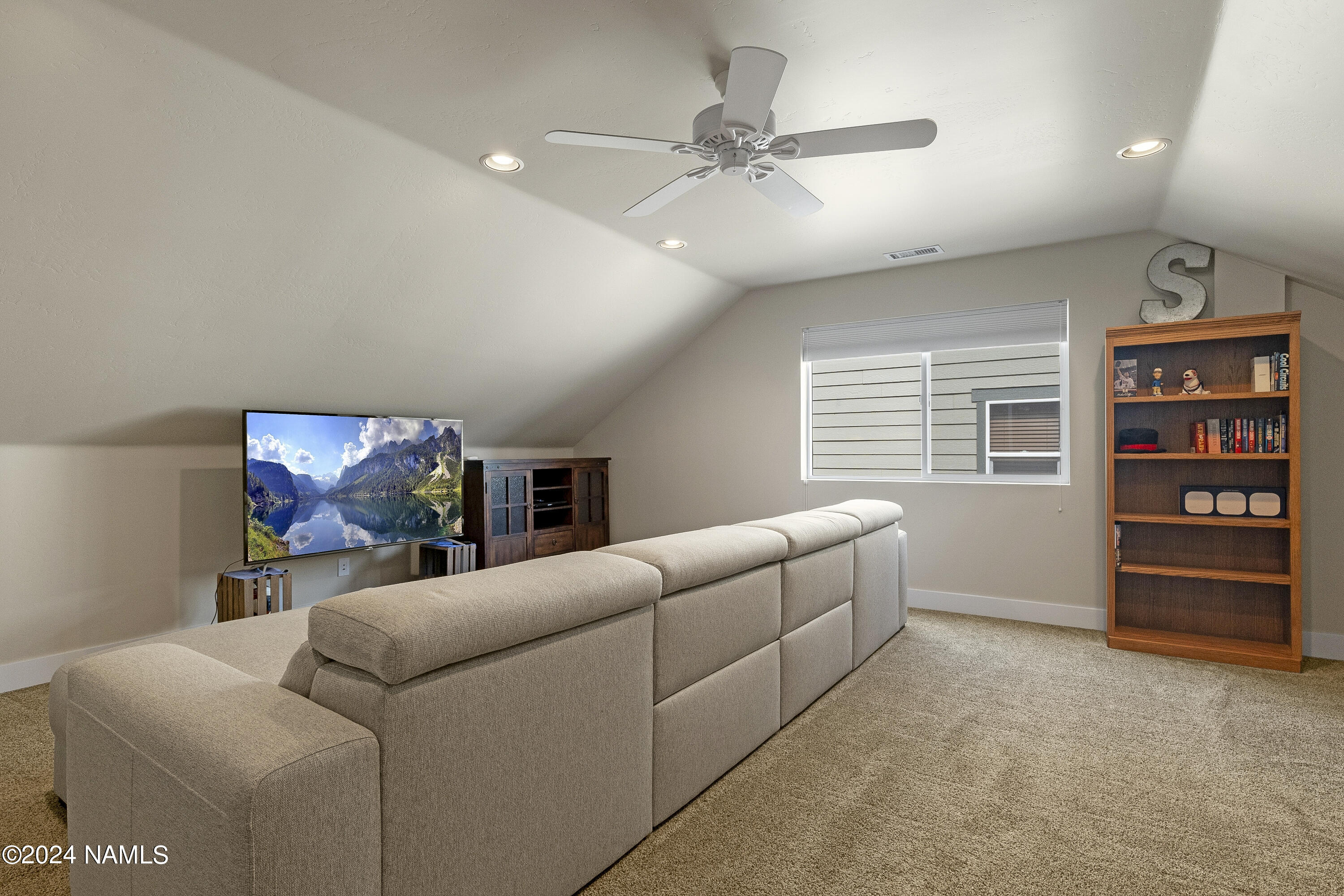 2824 W Pico Del Monte Cir Circle