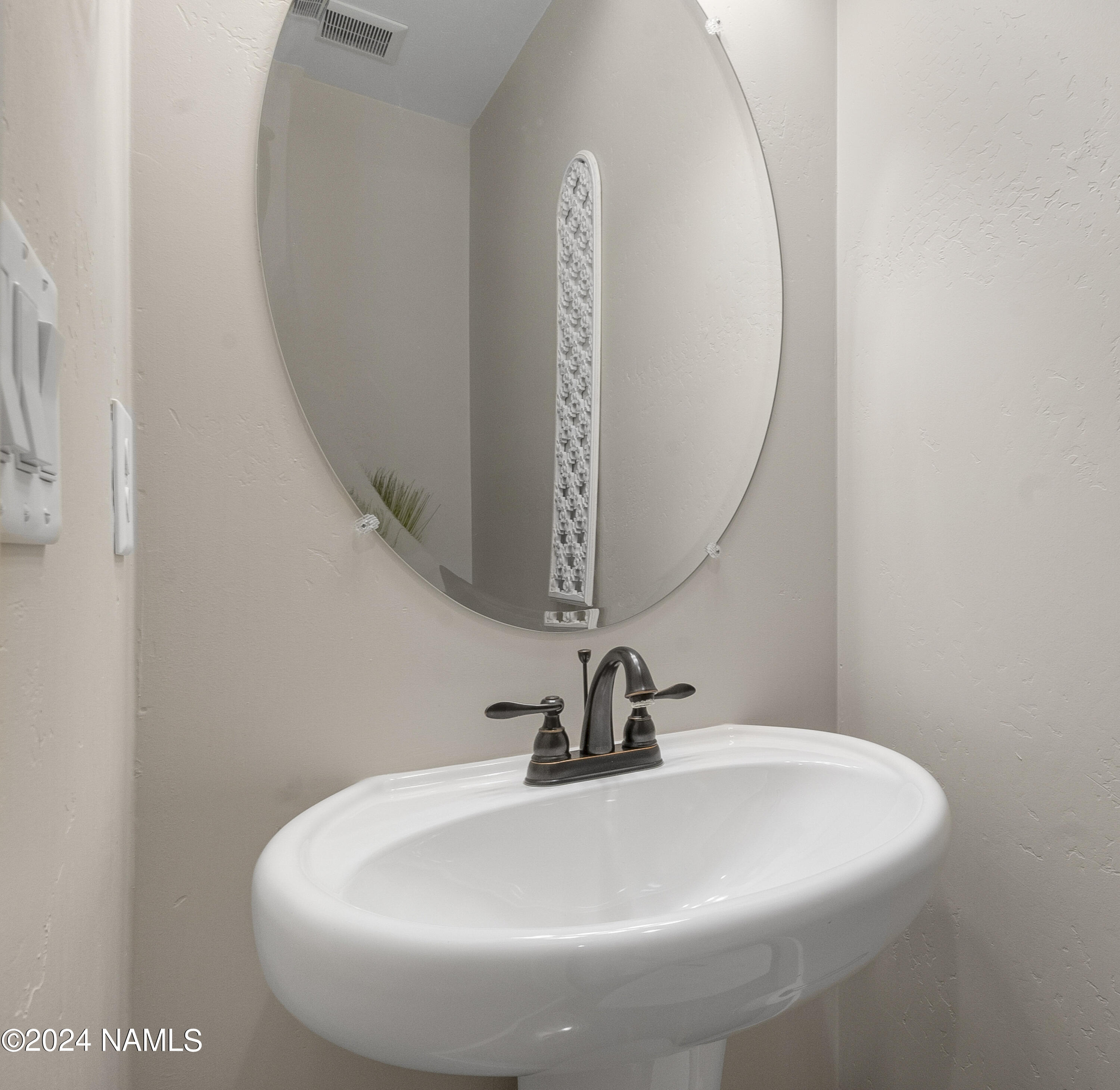 2824 W Pico Del Monte Cir Circle