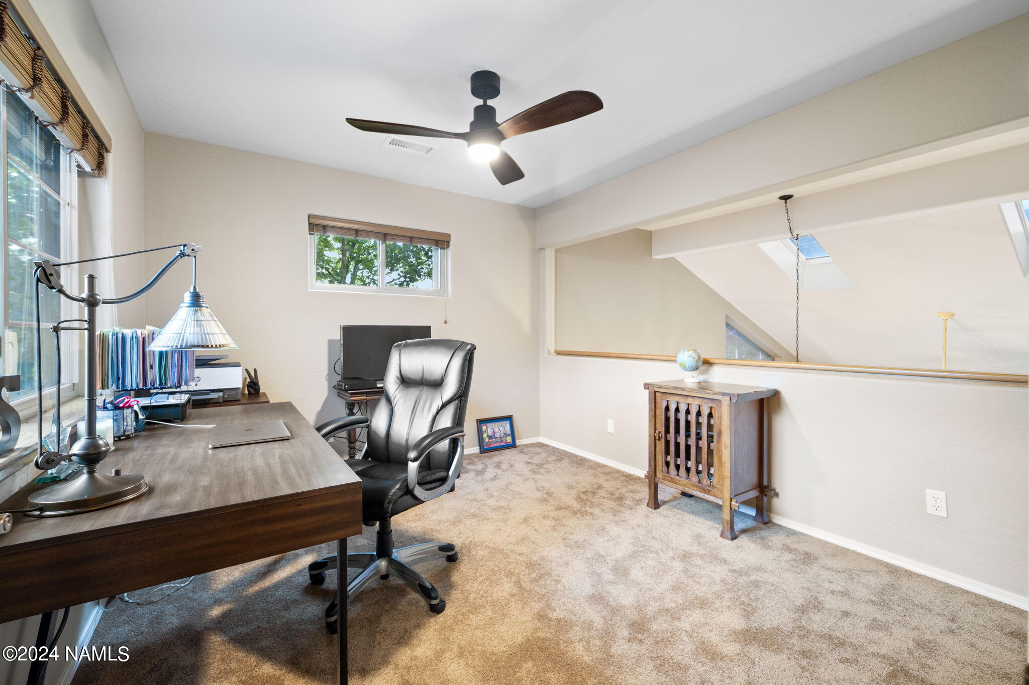 5902 E Mountain Oaks Drive