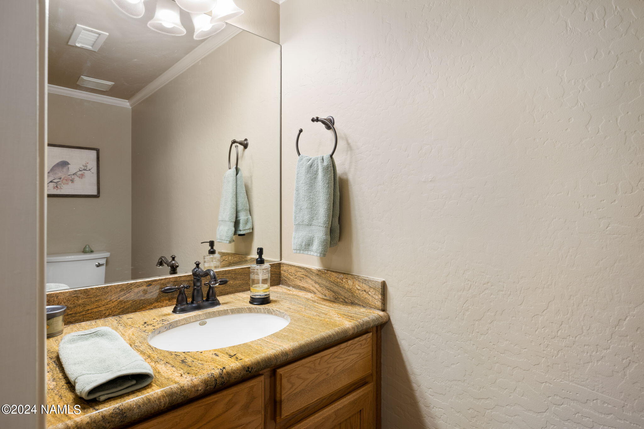 5902 E Mountain Oaks Drive