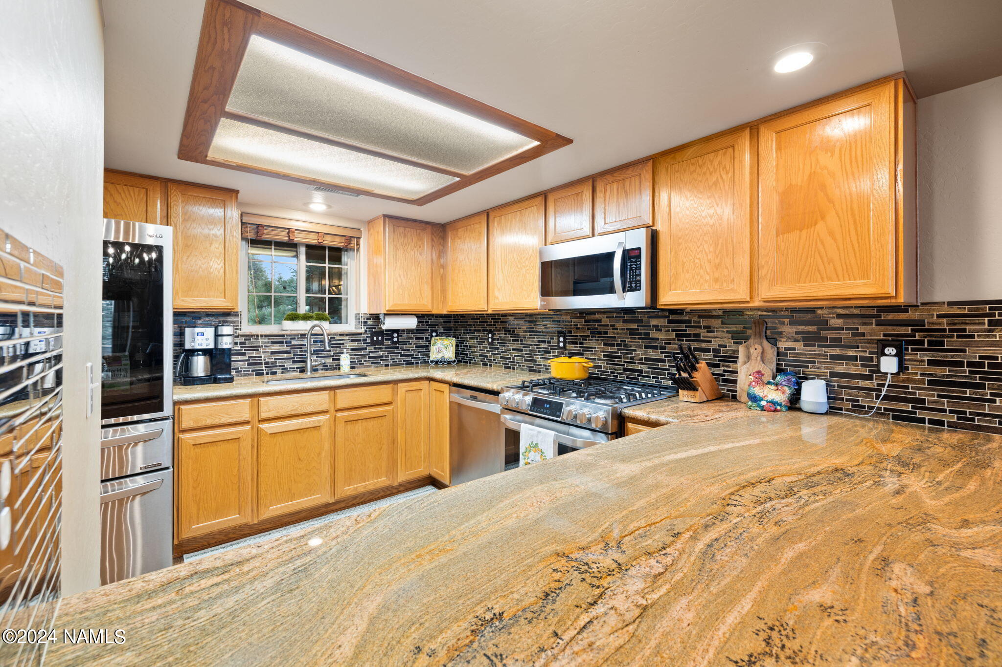 5902 E Mountain Oaks Drive