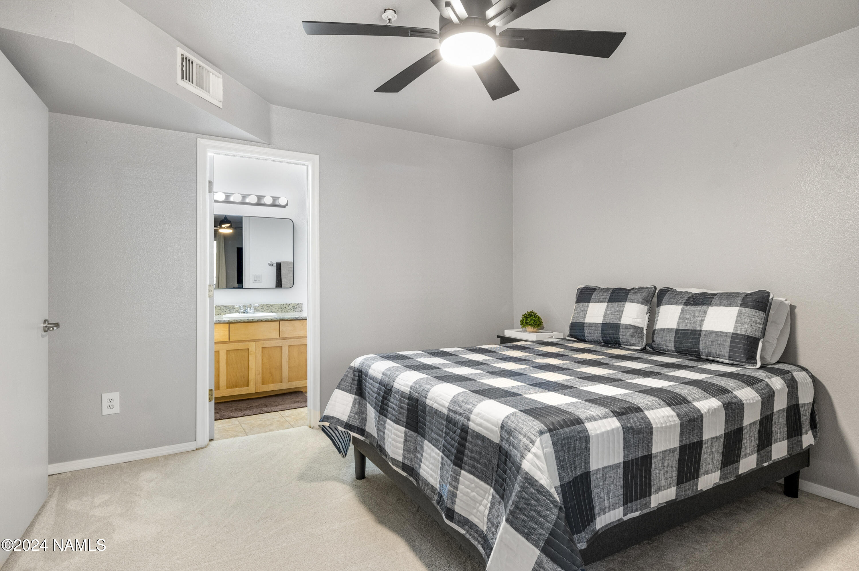 1185 W University Avenue, 250