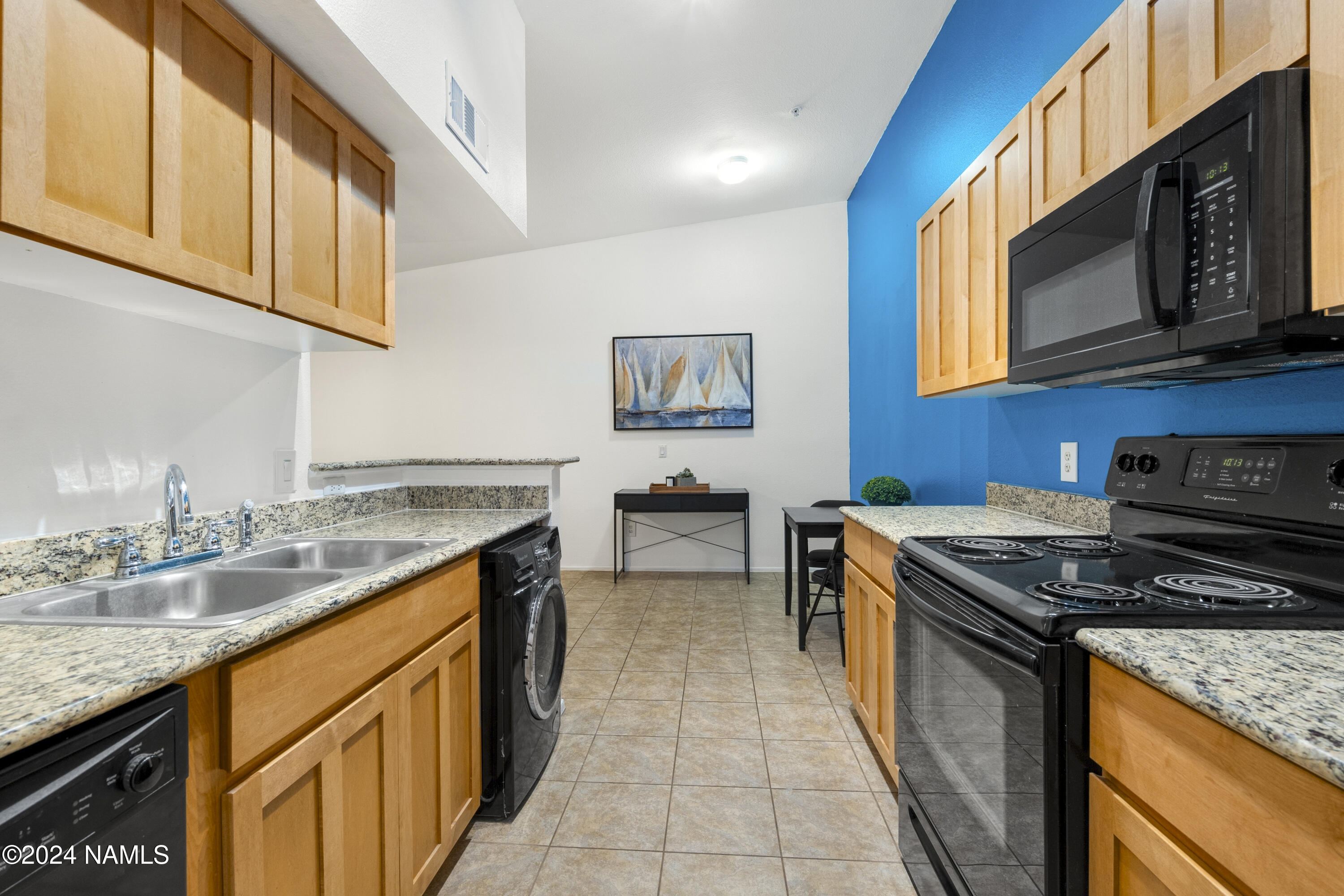 1185 W University Avenue, 250