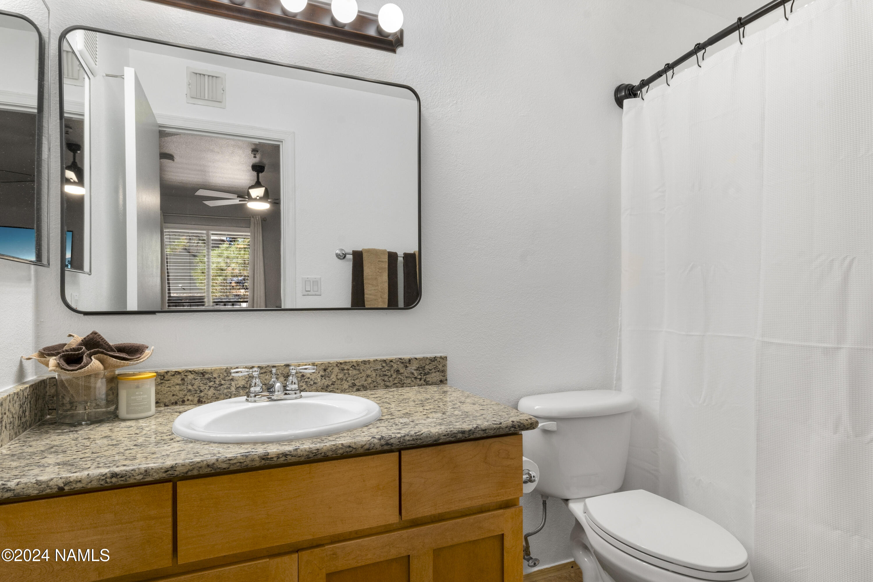 1185 W University Avenue, 250