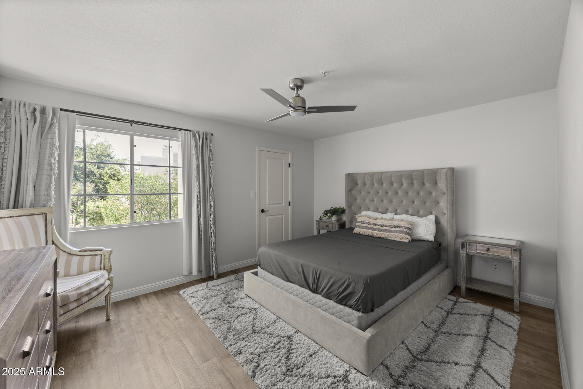 11333 N 92ND Street, 2049