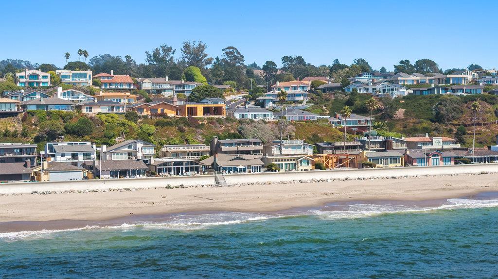 830 Via Gaviota