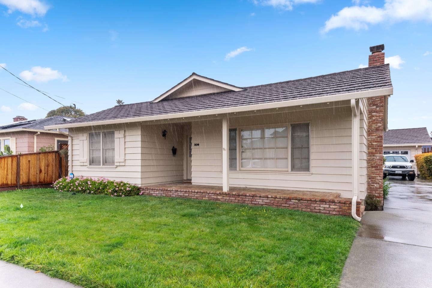 330 Manor Avenue