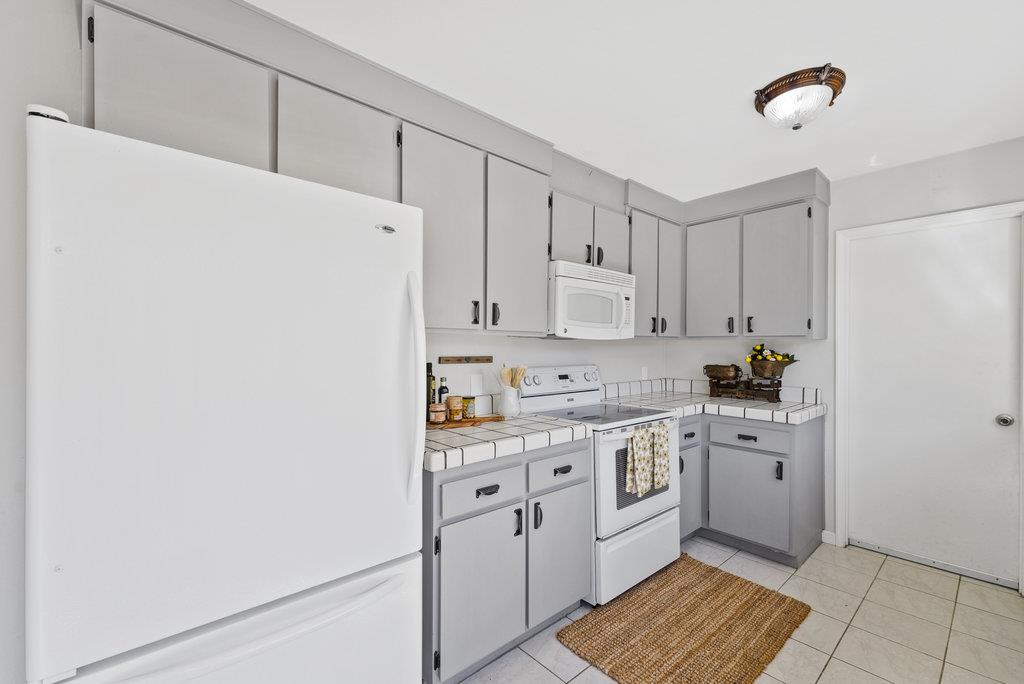 276 Crestview Drive