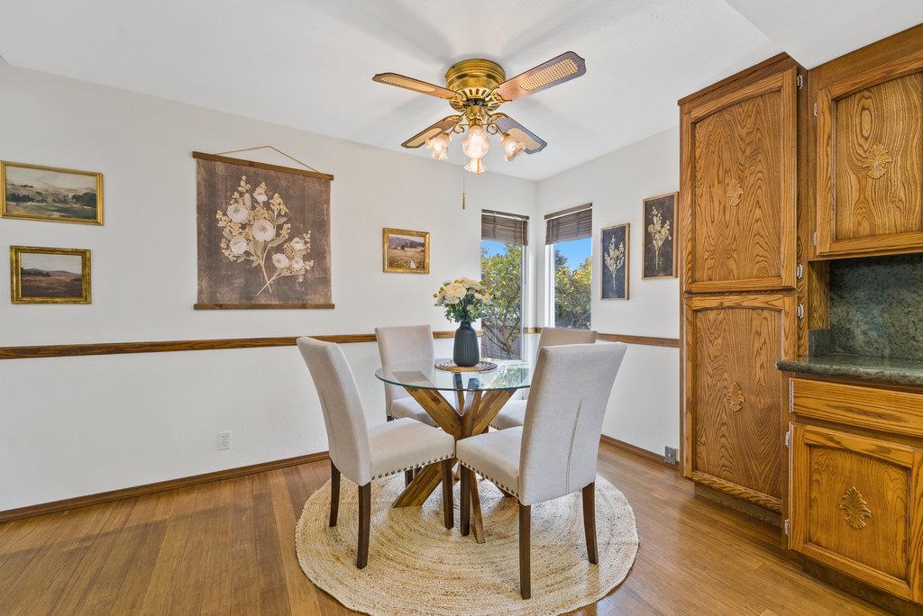 1435 Dolphin Drive