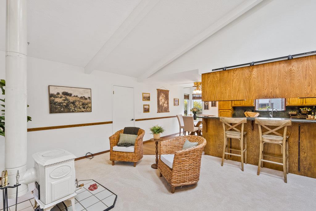 1435 Dolphin Drive