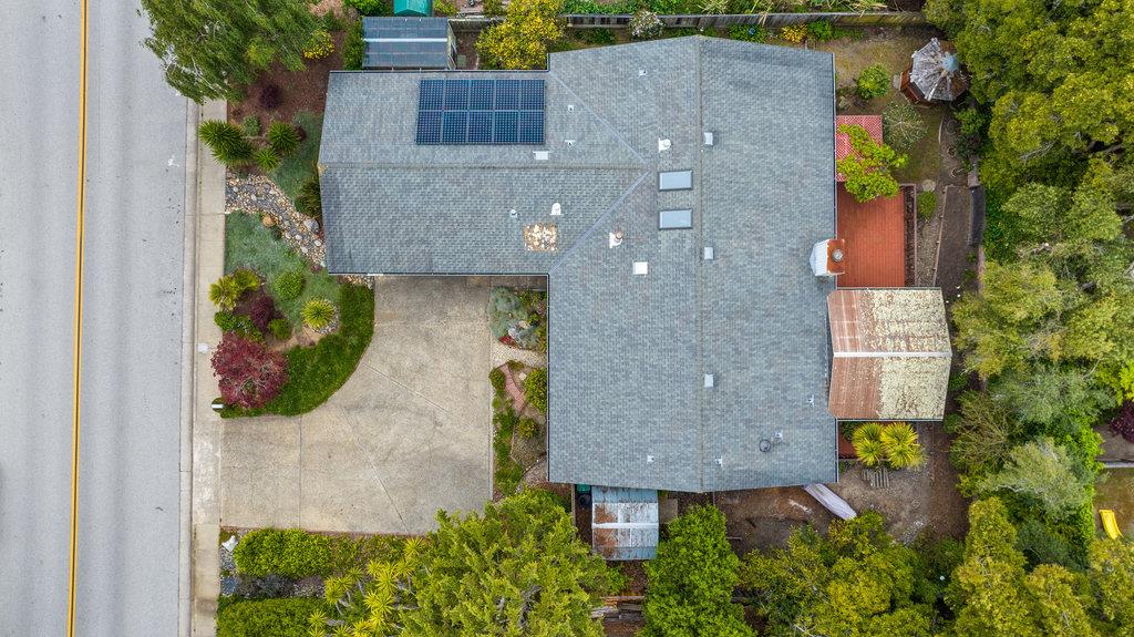 1435 Dolphin Drive