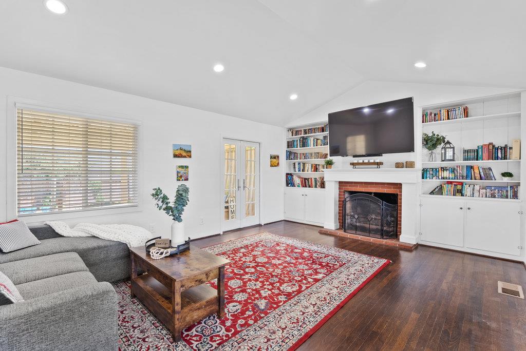 728 Brewington Avenue