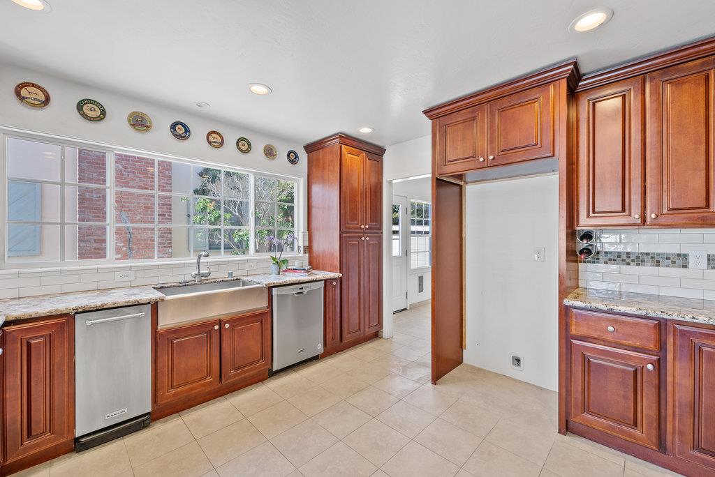 728 Brewington Avenue