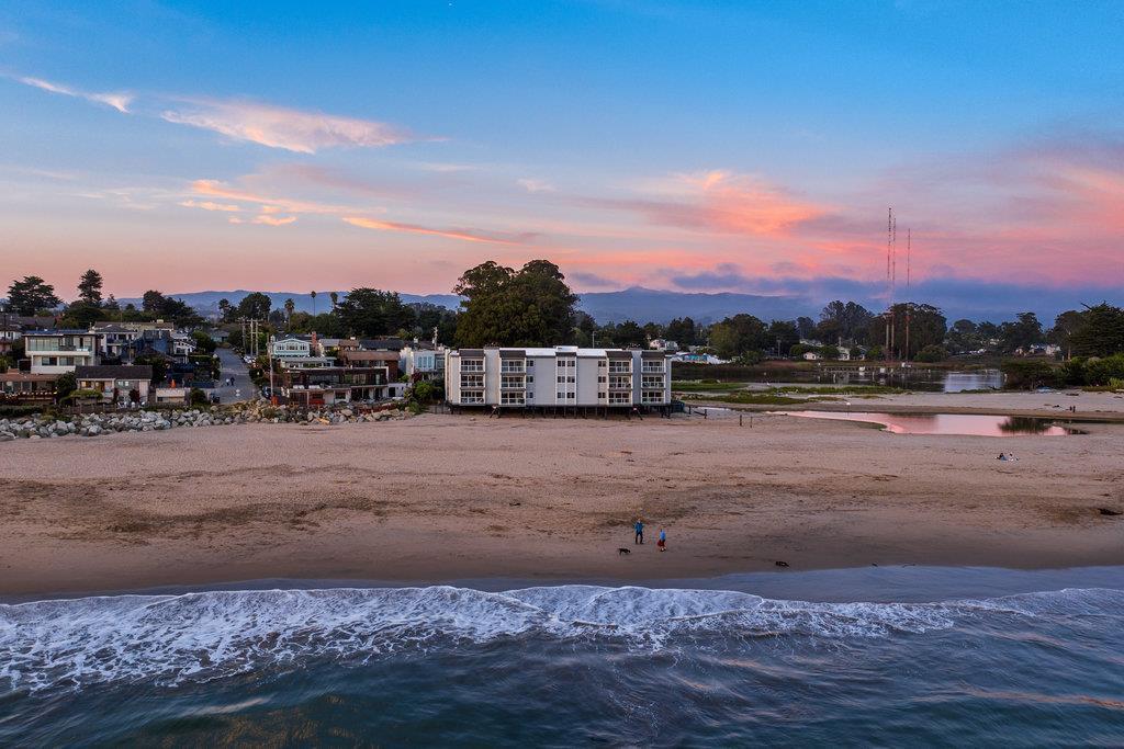 22130 East Cliff Drive 2D