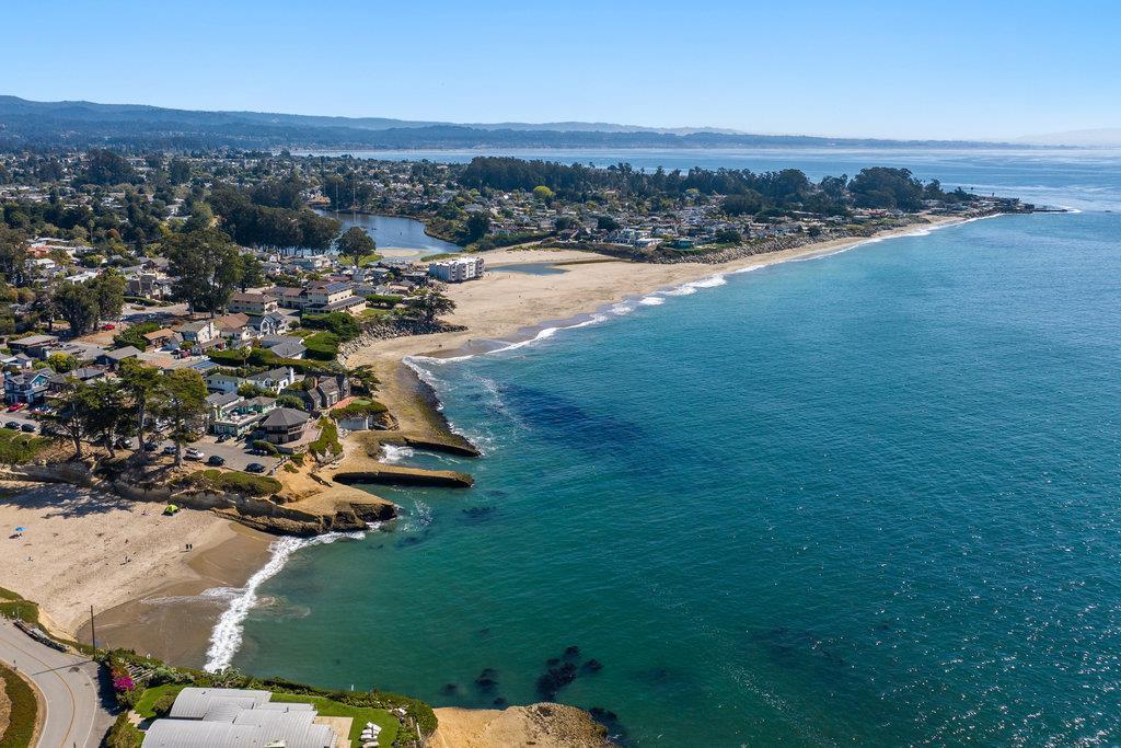 22130 East Cliff Drive 2D