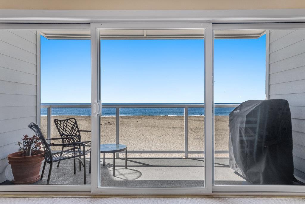 22130 East Cliff Drive 2D