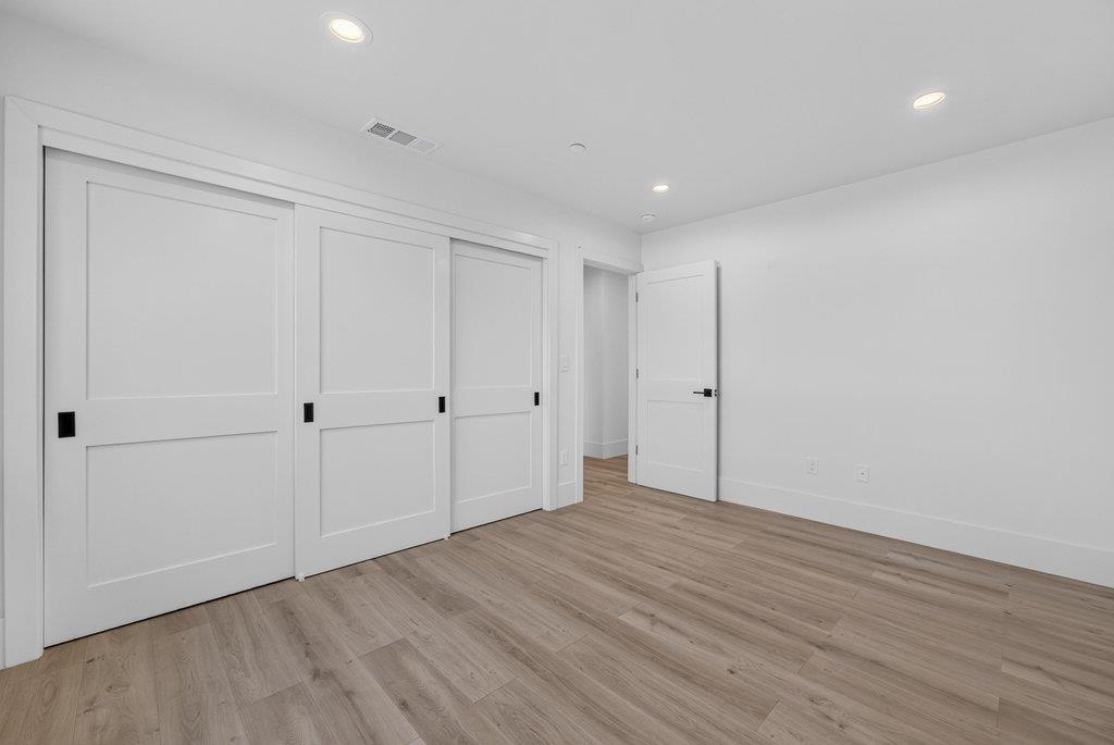 3390 Lillian Way