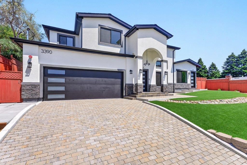 3390 Lillian Way