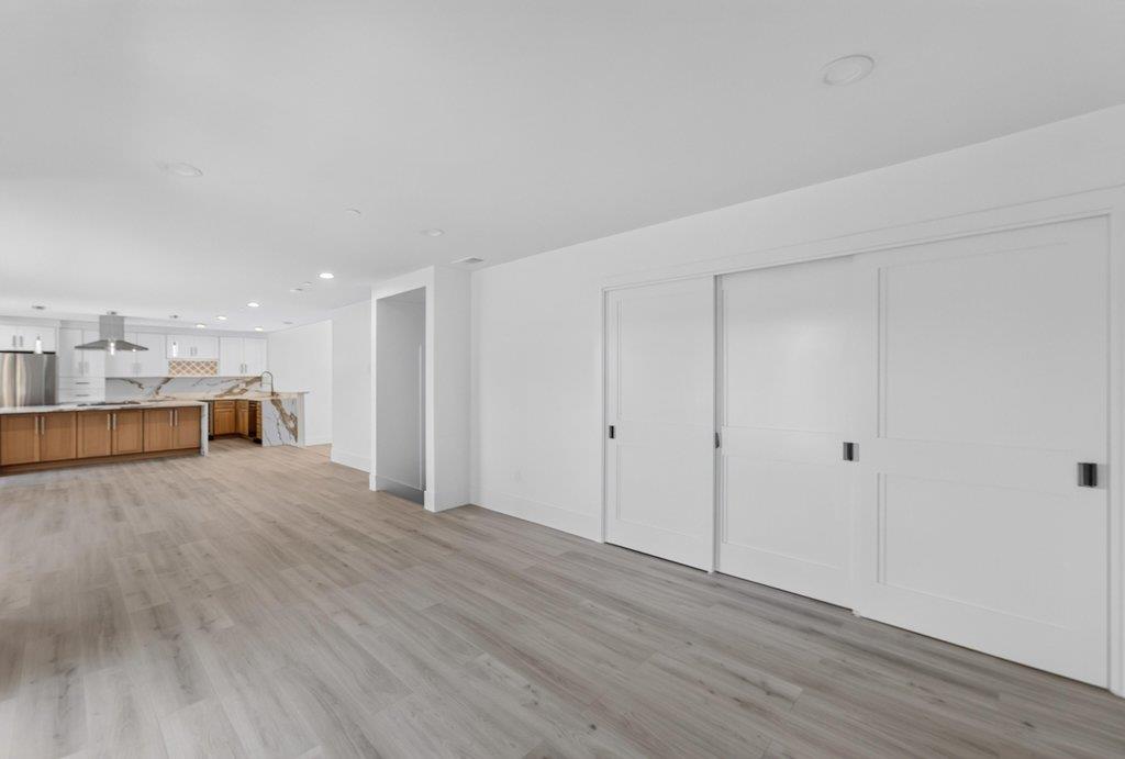 3390 Lillian Way