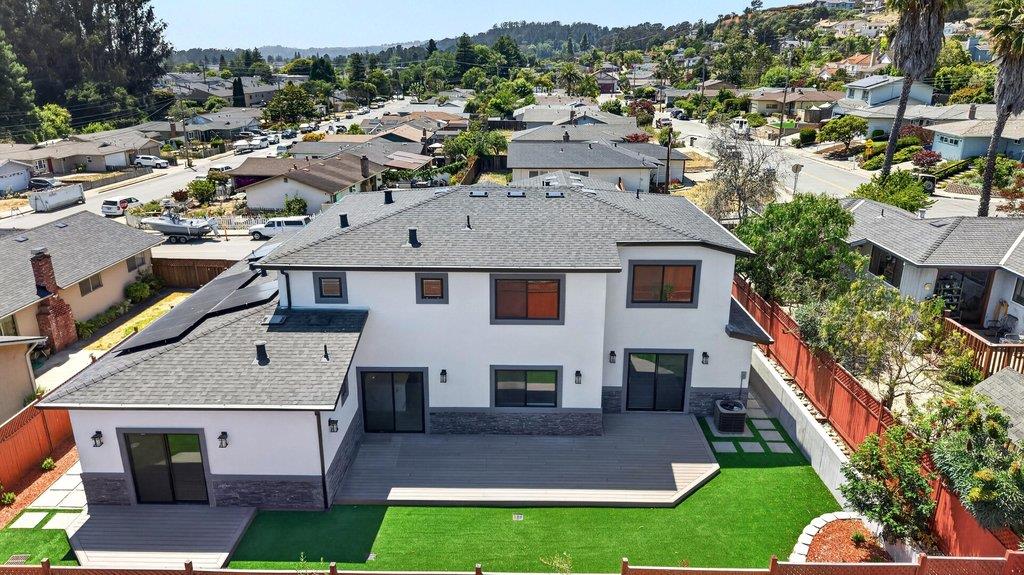 3390 Lillian Way