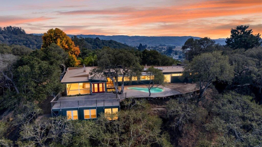 400 Las Lomas DR