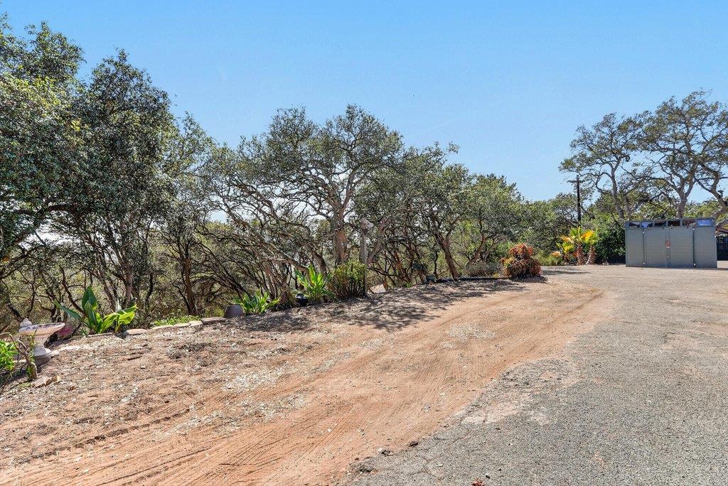 400 Las Lomas DR