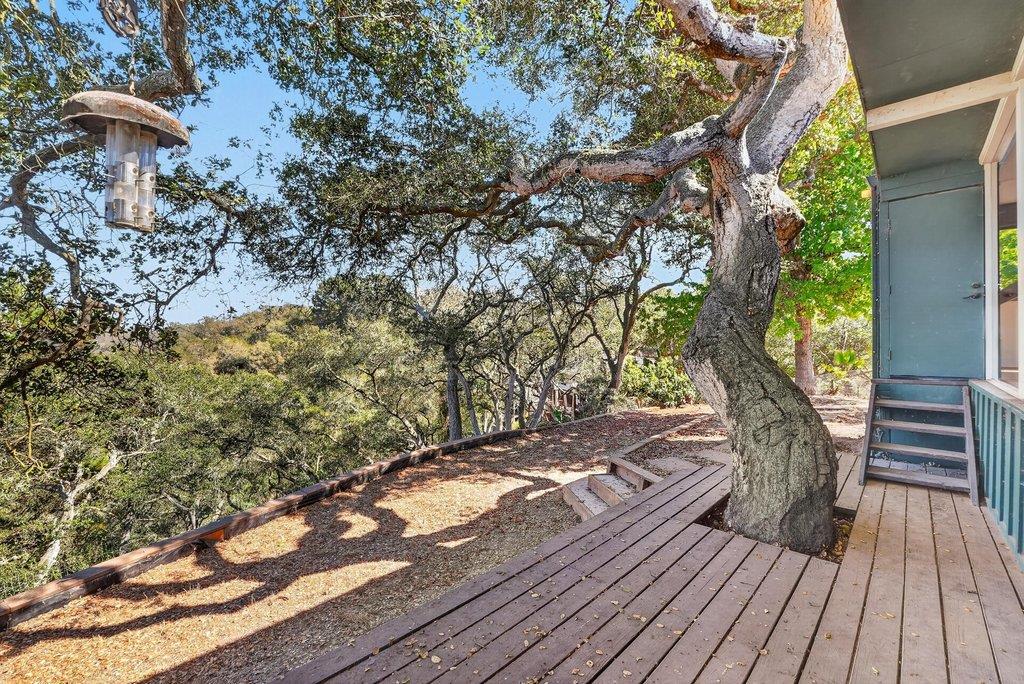 400 Las Lomas DR