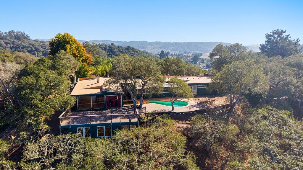 400 Las Lomas DR