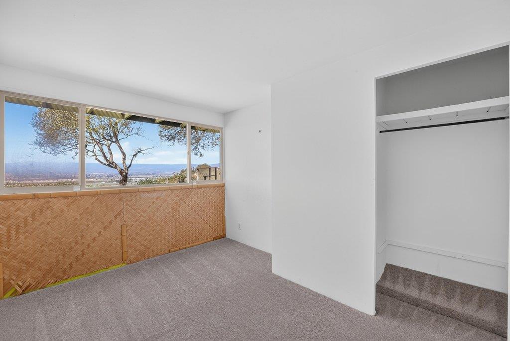 400 Las Lomas DR