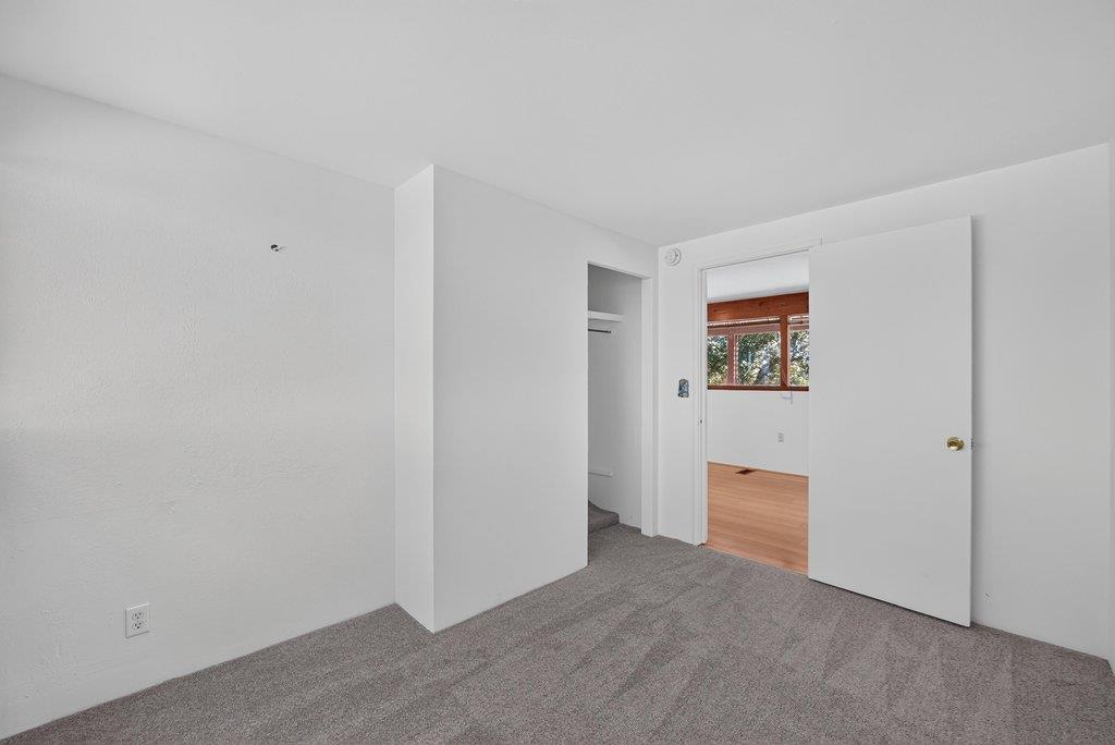 400 Las Lomas DR