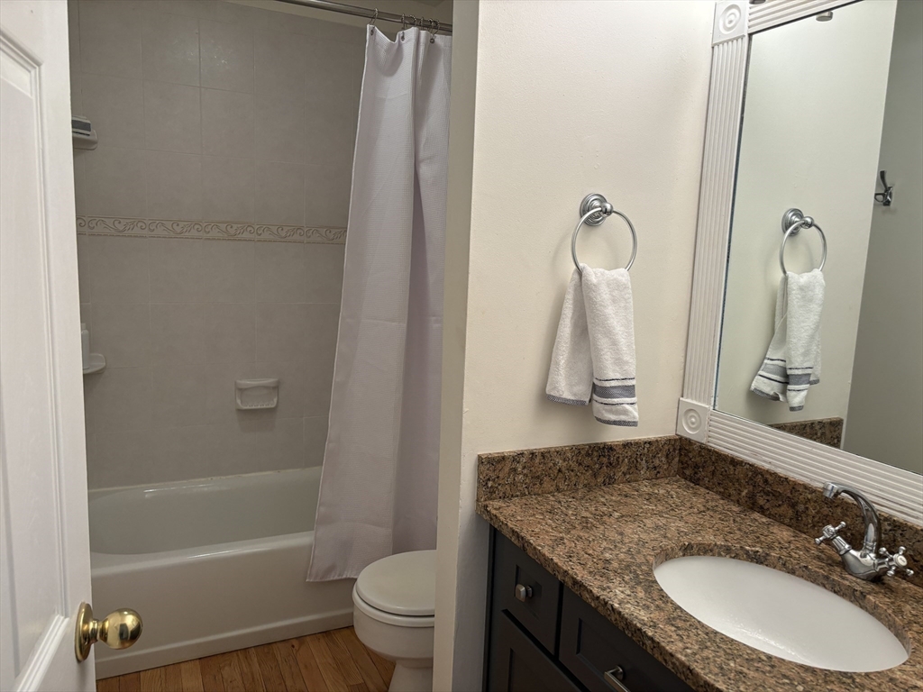 469 Shawmut Ave # 4