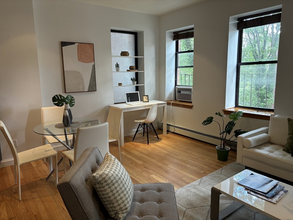 469 Shawmut Ave # 4