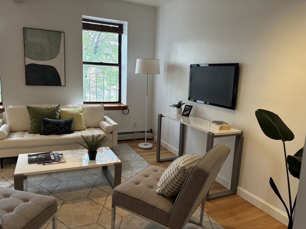 469 Shawmut Ave # 4