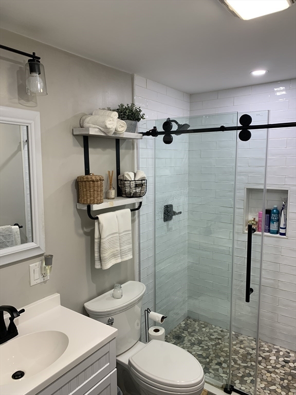 18 Main St # 2