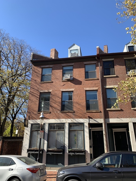 18 Main St # 2