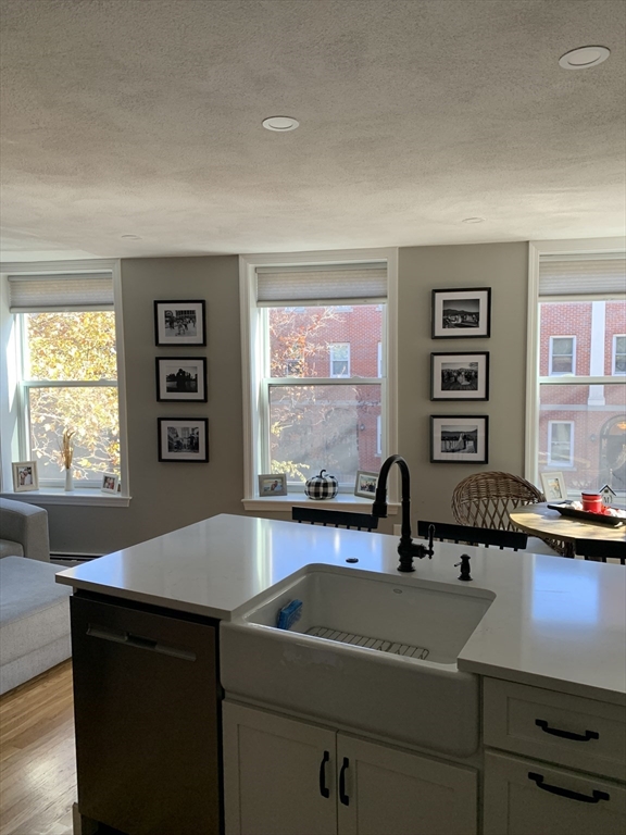 18 Main St # 2