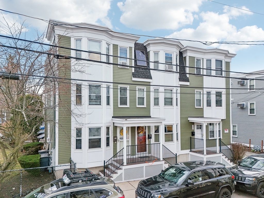 203 W 6th St # 203