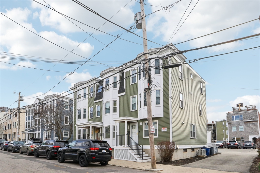 203 W 6th St # 203