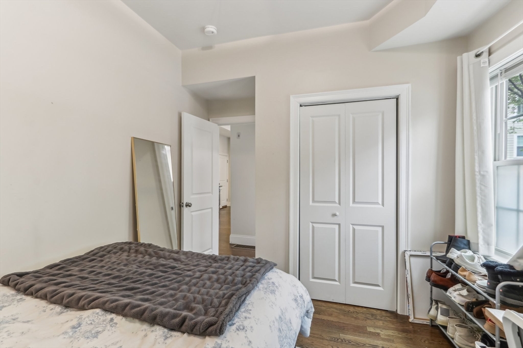 200 W 8th St # 1