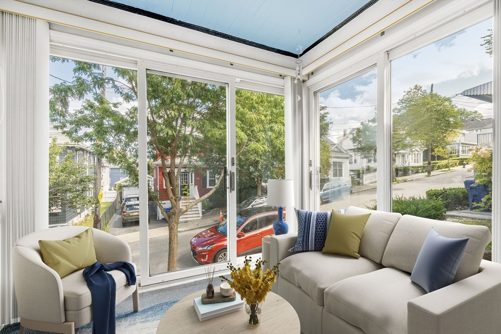 9 Grayson Street, Boston