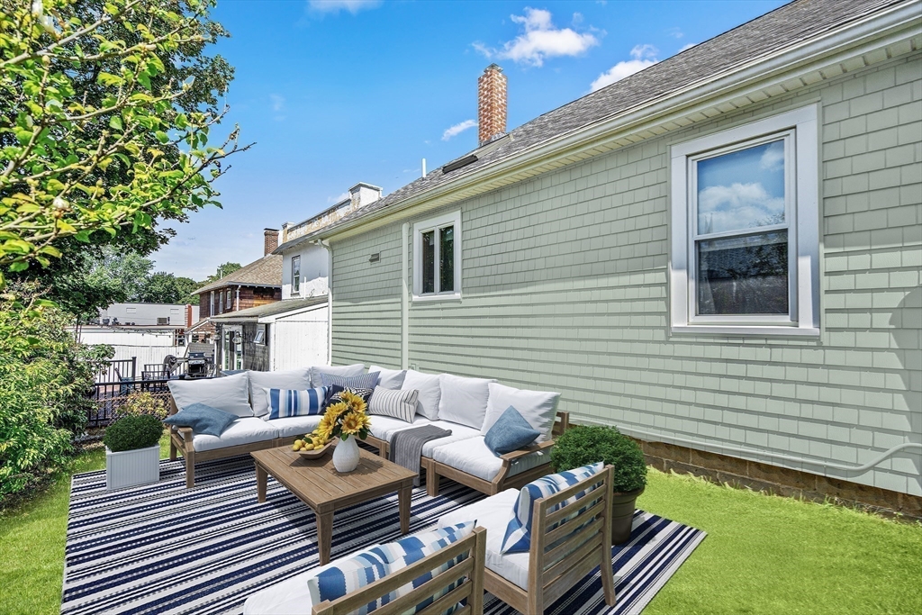 9 Grayson Street, Boston