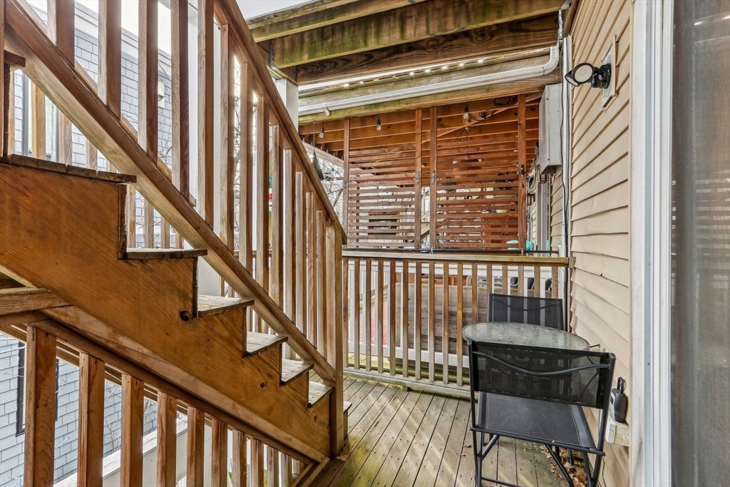 487 E Seventh St # 2