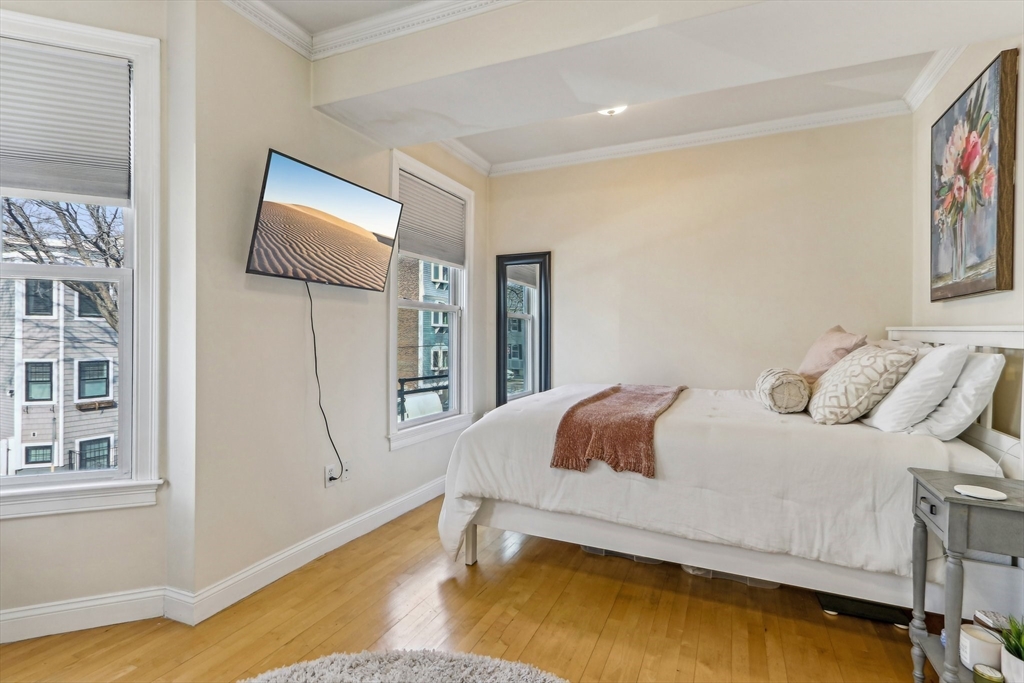 487 E Seventh St # 2