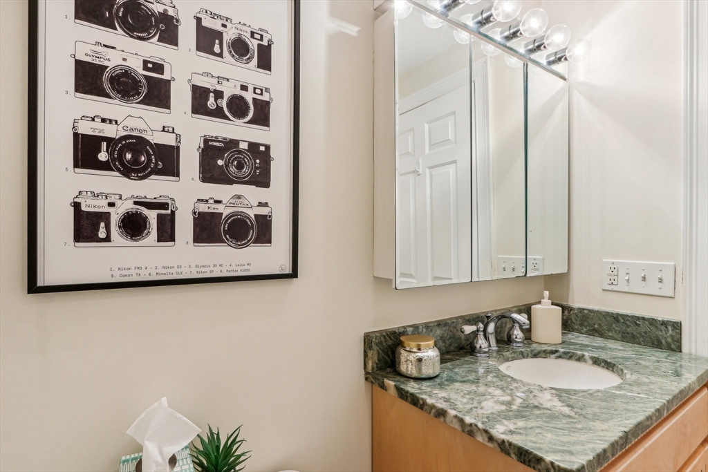 487 E Seventh St # 2