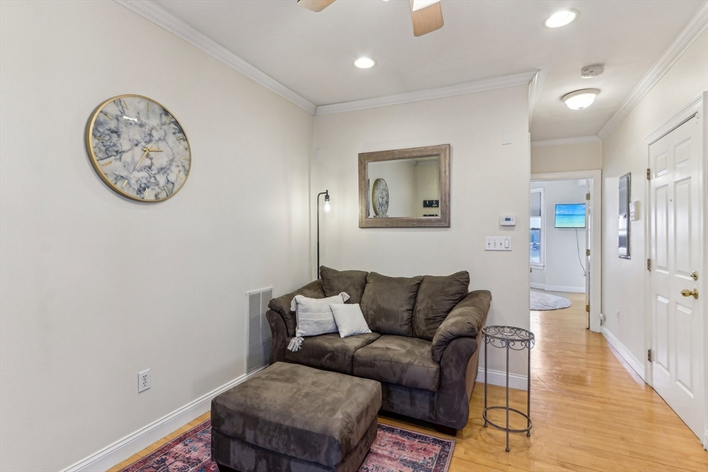 487 E Seventh St # 2