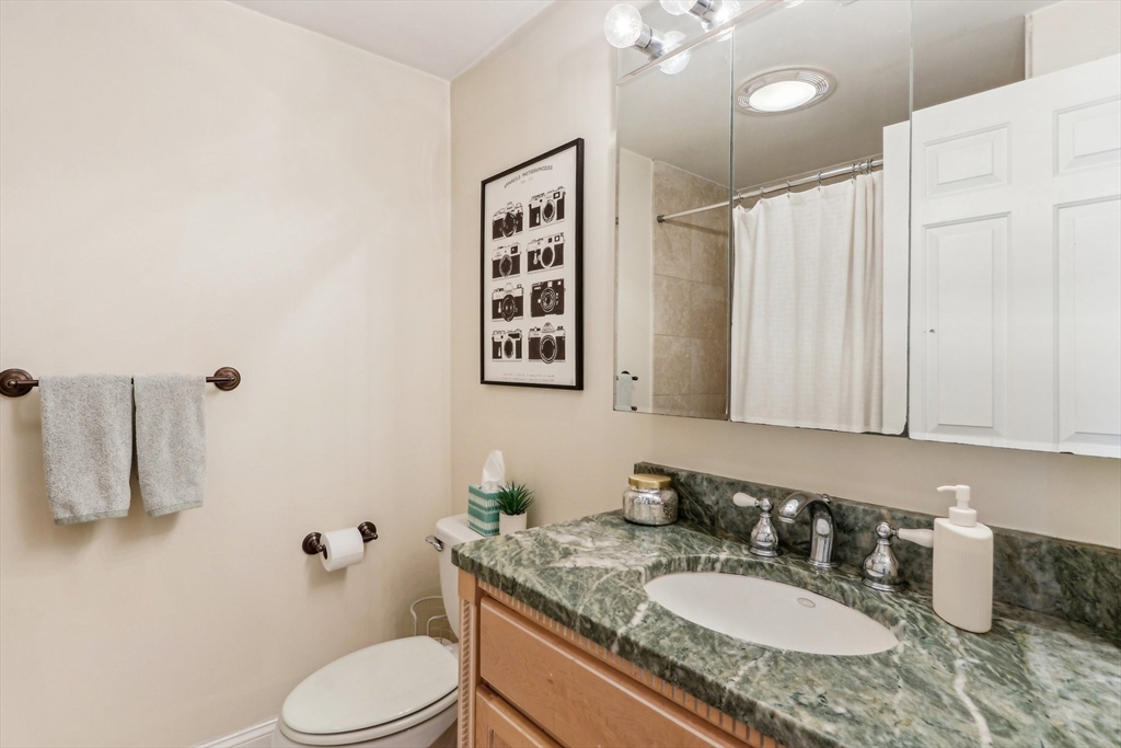 487 E Seventh St # 2