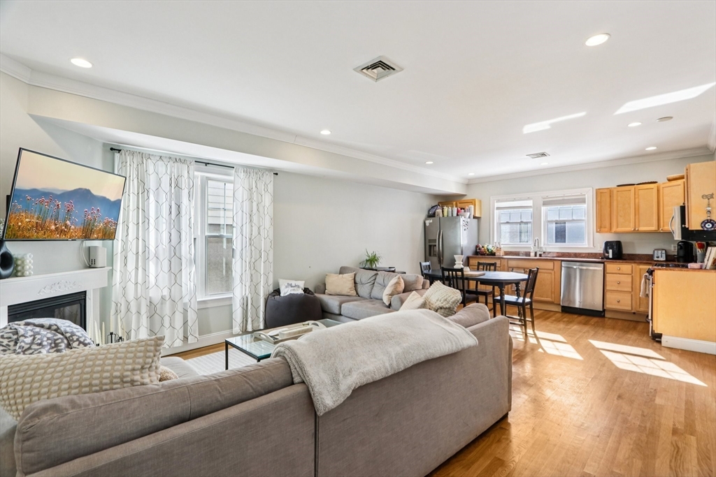 108 Emerson St # 1